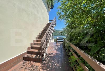 Pensiune 360 mp utili, teren 600 mp, Dubova - 13