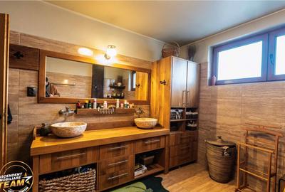 Casă cu 4 camere cu Teren 880 Mp în Central - 13