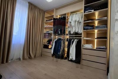 Apartament cu 3 camere cu loc de parcare si curte proprie -de vanzare - 4