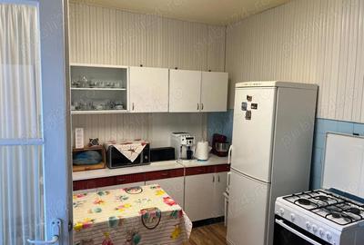 Casă cu 4 camere în Central - 2