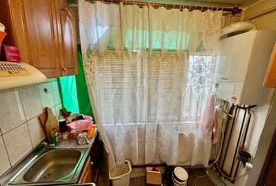 Garsonieră decomandată în Baza 3 - 4