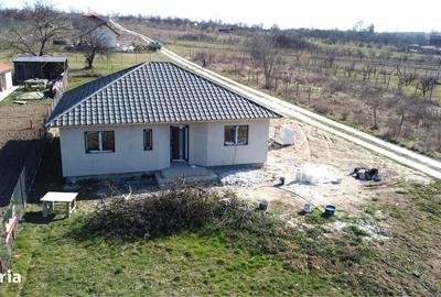 Casă cu 3 camere cu Teren 938 Mp în Viile Satu Mare