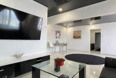 Apartament cu 4 camere în Central - 2