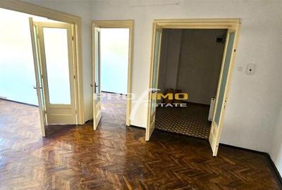 Apartament cu 6 camere decomandat în Central - 4