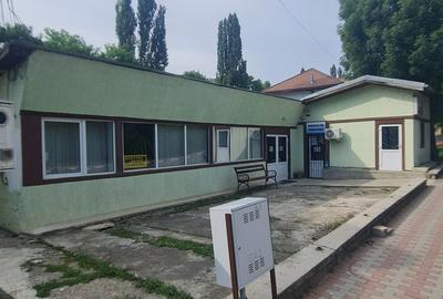 Spațiu comercial, de 120 mp, în Central - 3