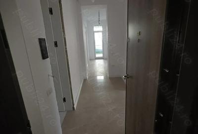 Apartament cu 4 camere decomandat în Central - 2