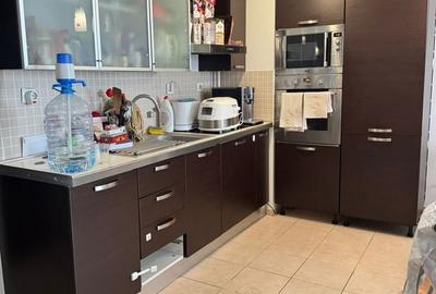Apartament cu 3 camere decomandat în Obor