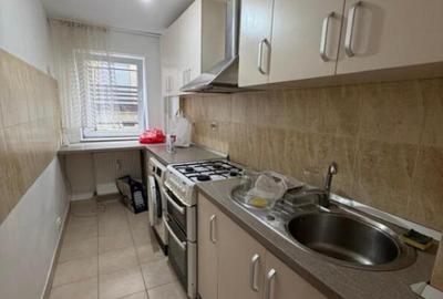 Garsonieră decomandată în Central - 3