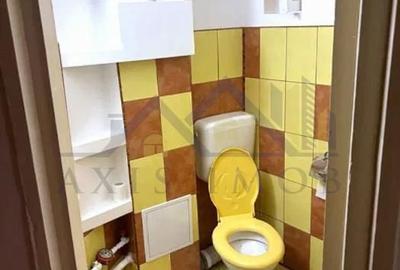 Apartament cu 3 camere semidecomandat în Micro 3 - 6