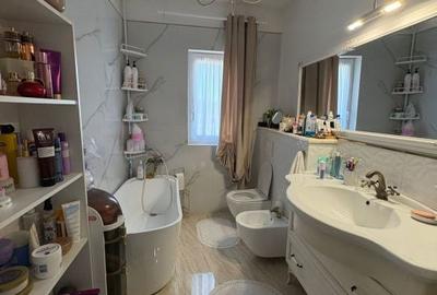 Casă cu 5 camere cu Teren 520 Mp în Recea - 5