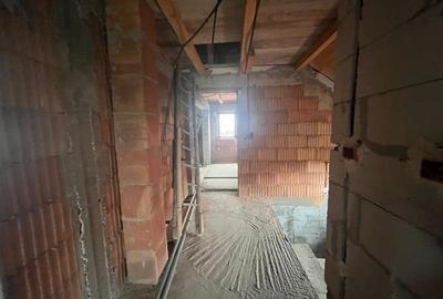 Casă cu 6 camere cu Teren 428 Mp în Coșteiu - 29