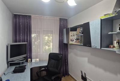 Apartament cu 3 camere decomandat în Florești - 2