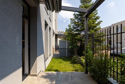 Casă individuală cu 5 camere cu Canalizare în Central - 2