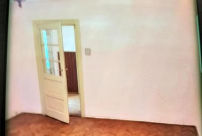 Dau in chirie casa in Oradea zona Cantemir 3 camere 400 euro tf - 8