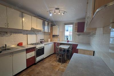 De inchiriat 4 camere Precista - 6