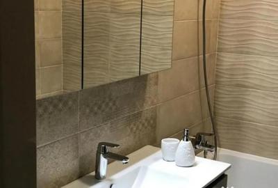 Apartament cu 3 camere decomandat în Tomis Nord - 9
