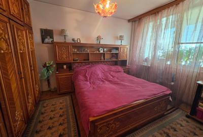 Apartament cu 3 camere semidecomandat, mobilat în Dristor - 6
