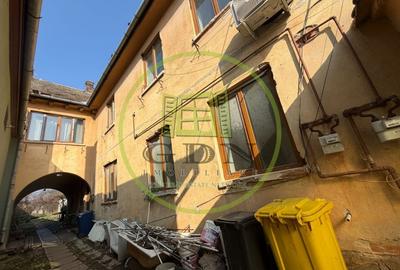 Casă individuală cu 7 camere cu Teren 1248 Mp în Vest - 2