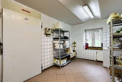 De închiriat: Spațiu laborator cofetărie Central - 3