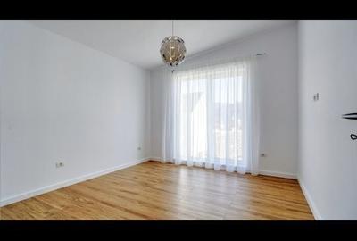 Casă cu 4 camere în Râșnov - 1