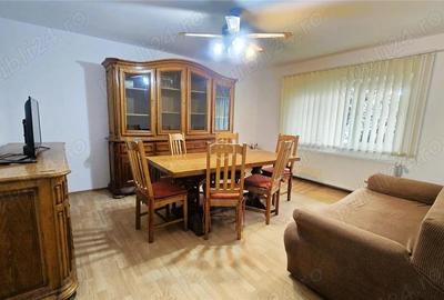 Parter - Apartament decomandat cu 3 camere | Micro 16, Liceul Nr. 7 - 7