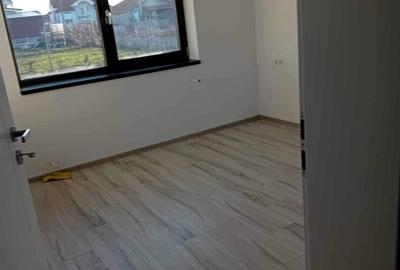 Casă cu 3 camere cu Teren 519 Mp în Nojorid - 9
