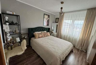 Apartament de vanzare - 3