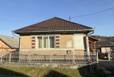 Casă cu 3 camere în Dumbrăveni - 4