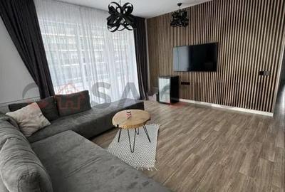 Apartament cu 3 camere semidecomandat, mobilat în Iris