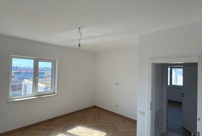 Casă cu 4 camere în Dobroești