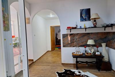 Vila fara risc seismic,renovata,izolata ext,P+1+pod inalt,9 camere,4 bai,pivnita - 19