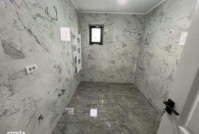 Casă cu 3 camere cu Canalizare în Valu lui Traian