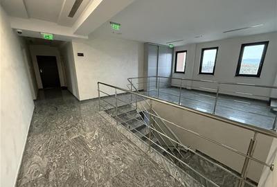 Bloc 2025 - central - apartament de LUX!! - 4