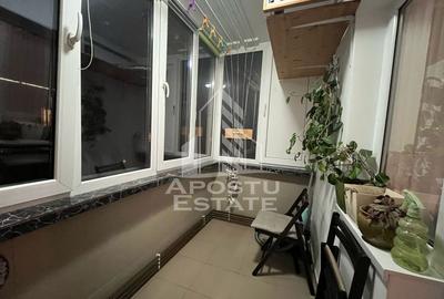 Apartament cu 3 camere,decomandat, 2 bai, etaj intermediar, Girocului - 10