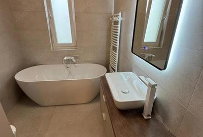 Casă cu 5 camere cu Garaj în Dumbrăvița - 1