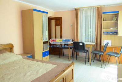 Casă cu 3 camere cu Teren 5000 Mp în Central - 9