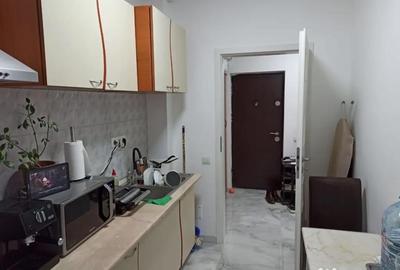 Garsonieră decomandată, mobilată în Central - 8