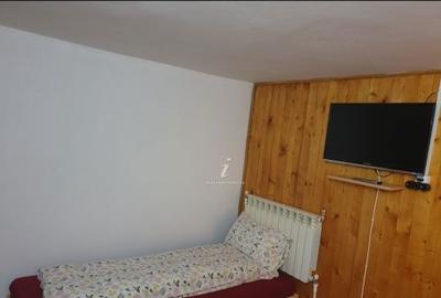 Casă cu 4 camere în Lupeni - 3