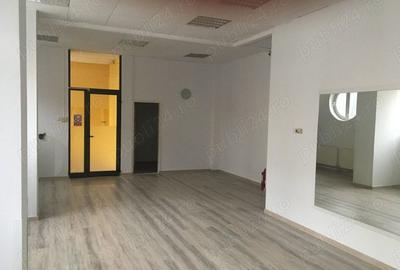 Casă cu 6 camere în Central - 2