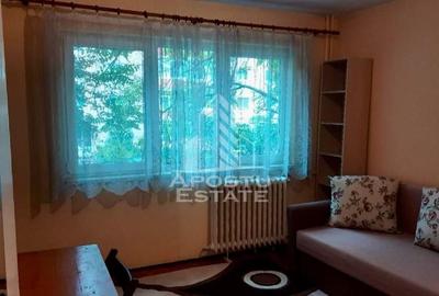 Garsonieră decomandată, mobilată în Complex Studențesc - 2