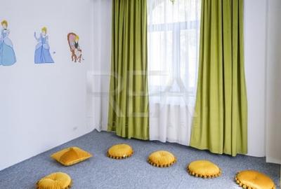 Casă individuală cu 13 camere cu Canalizare în Parcul Carol - 8