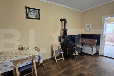 Casa 2 camere, 95 mp . Teren 4446 mp - Amati - 4