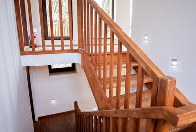 Casă individuală cu 4 camere cu Canalizare în Grigorescu - 9