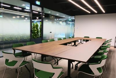 Birou privat premium (până 4 persoane, cu lumină naturală, la Supertree Pipera) - 5