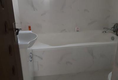 Casă cu 4 camere cu Teren 400 Mp în Țițești - 5