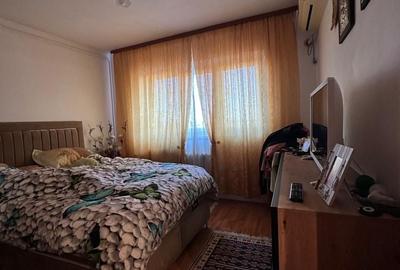 Apartament cu 3 camere decomandat în Ozana