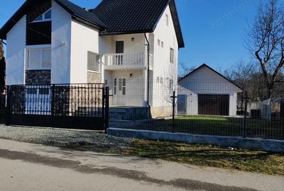 Casă cu 4 camere cu Teren 1000 Mp în Lăpuș - 9