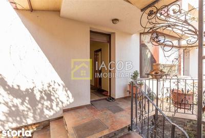 Casă cu Teren 455 Mp în Vultureni - 3