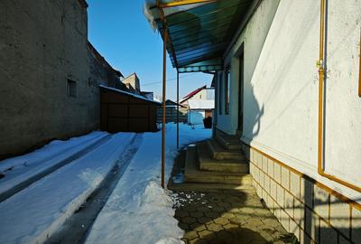 Casă cu 2 camere cu Teren 500 Mp în Central - 2