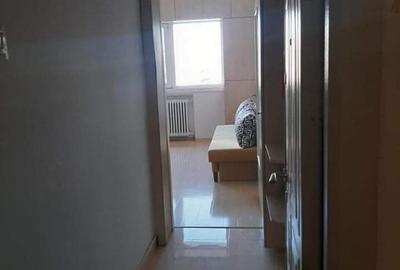 Garsonieră decomandată în Universitate - 4